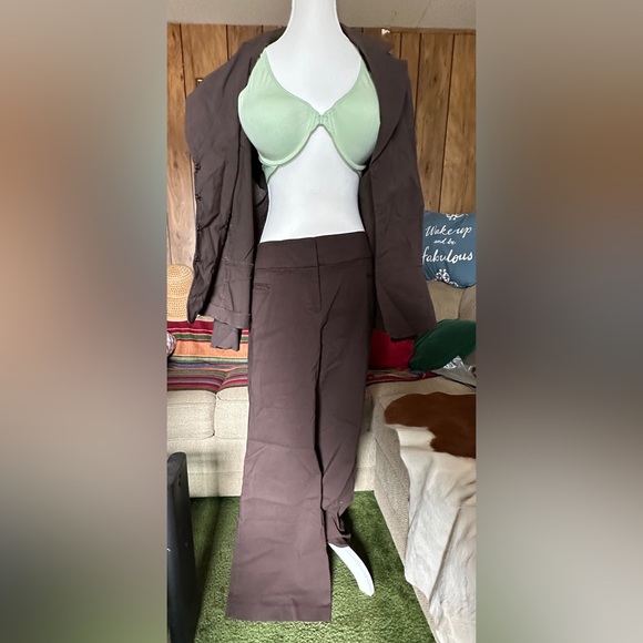 EUC Lane Bryant Brown STRETCHY Fitted Suit Jacket with Hook & Eye Closure, Sz 26 - Picture 13 of 13